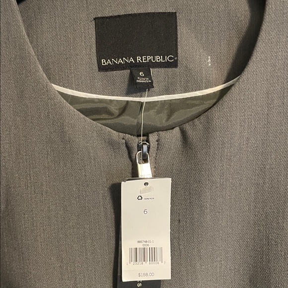 NWT Banana Republic tiered sleeve blazer - Picture 2 of 3